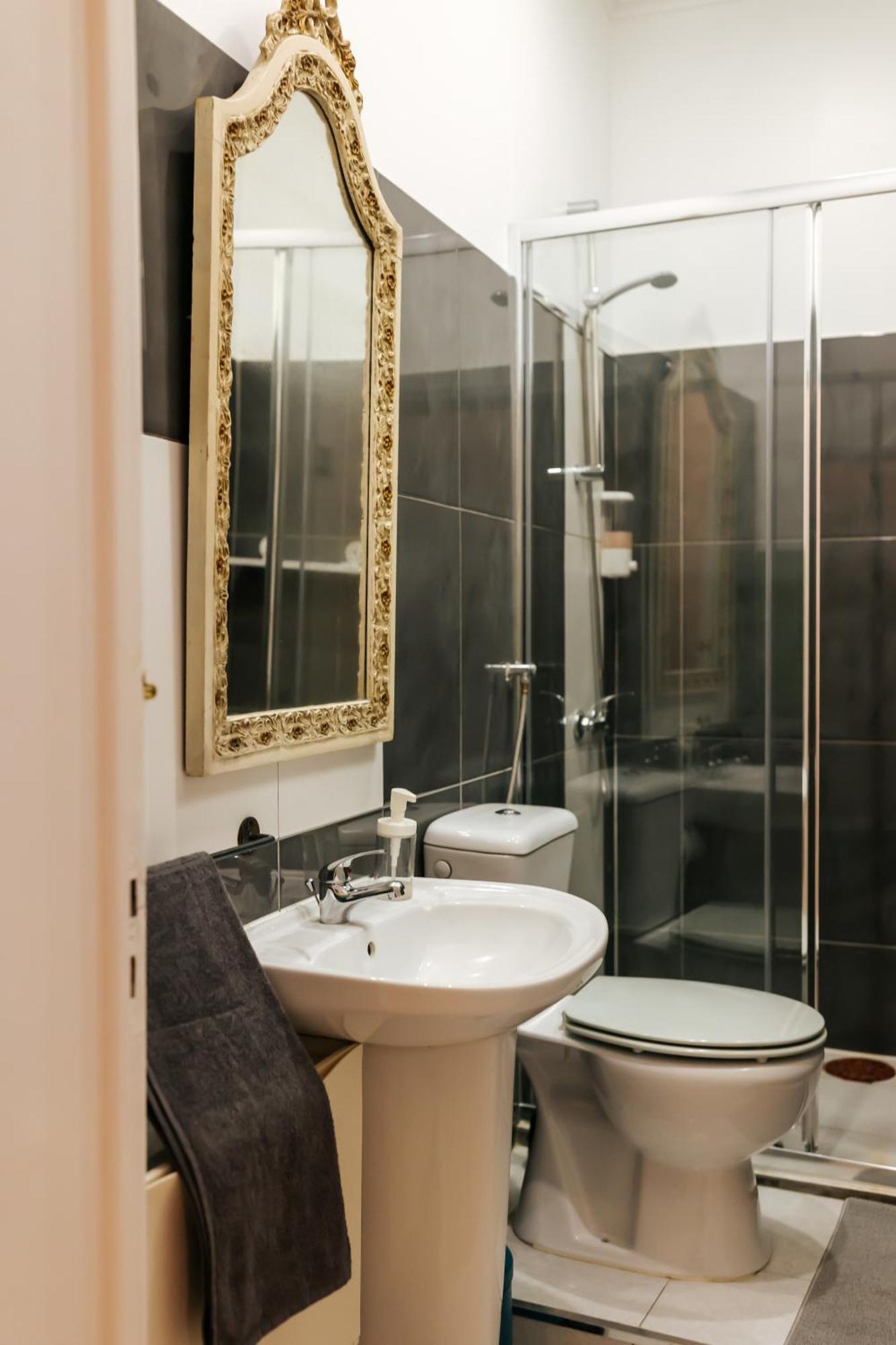 Homestay Aquilla Family 205 Lisbon